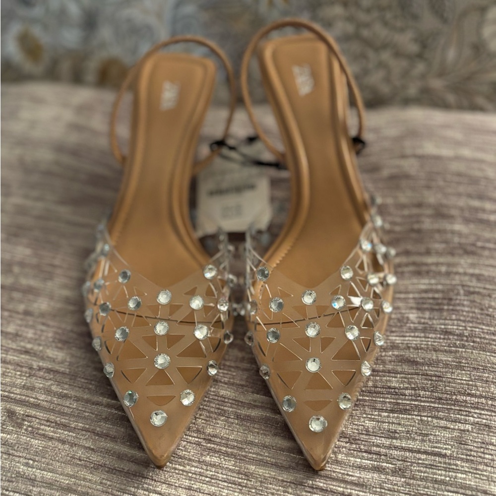 Zara Sexy Sling Back Kitten Heel Shoe Size 6 NWT Nude/Rhinestone
